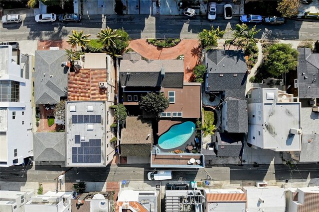 435 29th Street, Manhattan Beach, California 90266, 3 Bedrooms Bedrooms, ,2 BathroomsBathrooms,Residential,Sold,29th,SB19032989