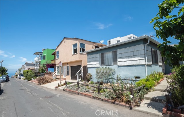 457 28th Street, Manhattan Beach, California 90266, 2 Bedrooms Bedrooms, ,1 BathroomBathrooms,Residential,Sold,28th,SB21112432