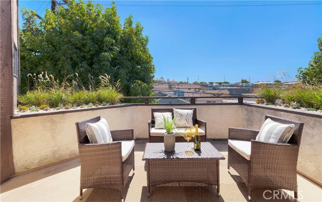 2021 Carnegie Lane, Redondo Beach, California 90278, 3 Bedrooms Bedrooms, ,3 BathroomsBathrooms,Residential,Sold,Carnegie,SB17200239