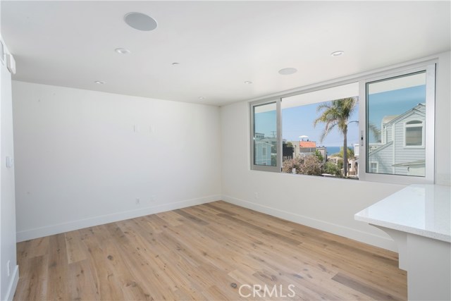 3302 Manhattan Avenue, Hermosa Beach, California 90254, ,Residential Income,Sold,Manhattan,SB19194326