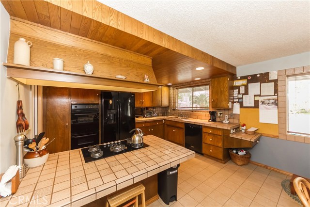 5546 Scotwood Drive, Rancho Palos Verdes, California 90275, 5 Bedrooms Bedrooms, ,3 BathroomsBathrooms,Residential,Sold,Scotwood,PV18004427