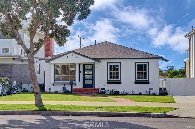 Detail Gallery Image 1 of 1 For 326 Avenue F, Redondo Beach,  CA 90277 - 3 Beds | 1 Baths