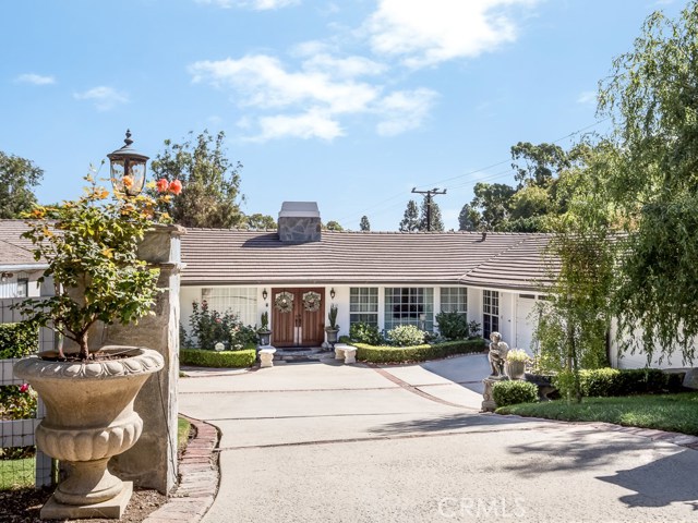 6 Dapplegray Lane, Rolling Hills Estates, California 90274, 5 Bedrooms Bedrooms, ,4 BathroomsBathrooms,Residential,Sold,Dapplegray,PV17257298