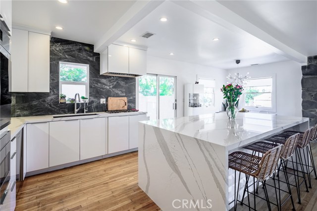 501 Green Lane, Redondo Beach, California 90278, 4 Bedrooms Bedrooms, ,2 BathroomsBathrooms,Residential,Sold,Green Lane,SB20035611