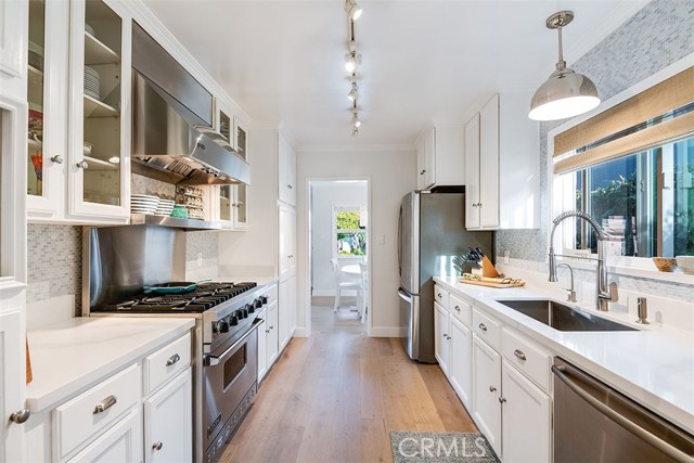 1601 Wendy Way, Manhattan Beach, California 90266, 3 Bedrooms Bedrooms, ,2 BathroomsBathrooms,Residential,Sold,Wendy,SB20050388