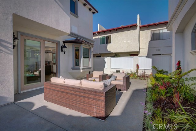 1802 Pullman Lane, Redondo Beach, California 90278, 4 Bedrooms Bedrooms, ,3 BathroomsBathrooms,Residential,Sold,Pullman,PV18085899