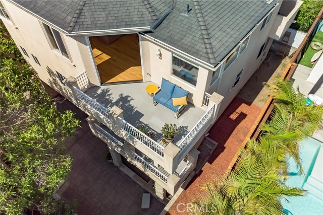 Aerial view of the deck off of the Family Room.