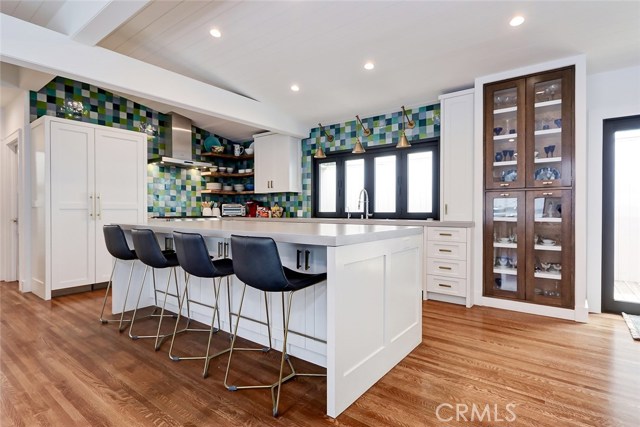 585 29th Street, Manhattan Beach, California 90266, 4 Bedrooms Bedrooms, ,3 BathroomsBathrooms,Residential,Sold,29th,SB21019167