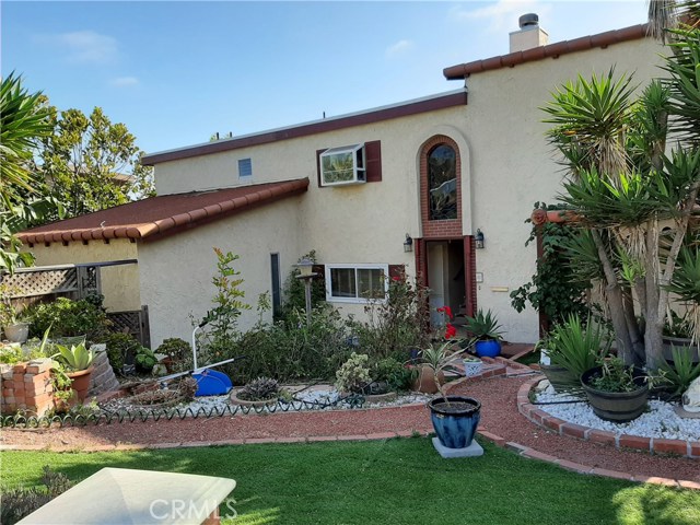 1038 5th Street, Hermosa Beach, California 90254, 3 Bedrooms Bedrooms, ,2 BathroomsBathrooms,Residential,Sold,5th,SB19172590