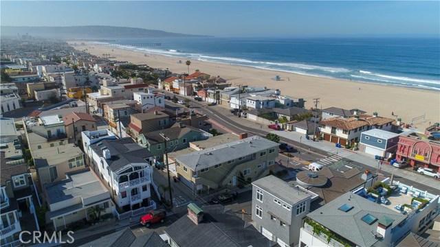 120 28th Street, Hermosa Beach, California 90254, 5 Bedrooms Bedrooms, ,5 BathroomsBathrooms,Residential,Sold,28th,SB18081728