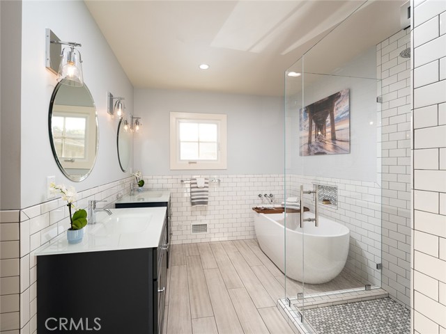 Amazing remodeled bathroom finished in 2020