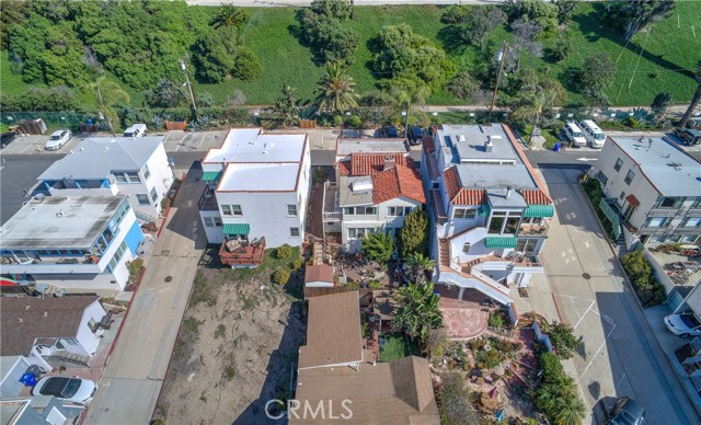 3905 Crest Drive, Manhattan Beach, California 90266, ,Residential Income,Sold,Crest,SB18269469