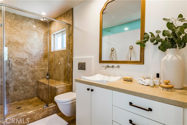 1635 Van Horne Lane, Redondo Beach, California 90278, 4 Bedrooms Bedrooms, ,1 BathroomBathrooms,Residential,Sold,Van Horne,PV19173799