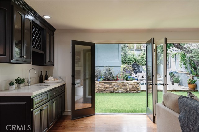 754 35th Street, Manhattan Beach, California 90266, 5 Bedrooms Bedrooms, ,3 BathroomsBathrooms,Residential,Sold,35th,SB21137408