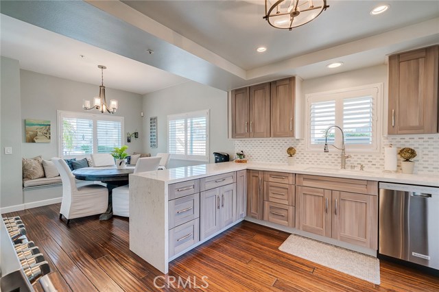 2618 Ruhland Avenue, Redondo Beach, California 90278, 5 Bedrooms Bedrooms, ,2 BathroomsBathrooms,Residential,Sold,Ruhland,SB20118911