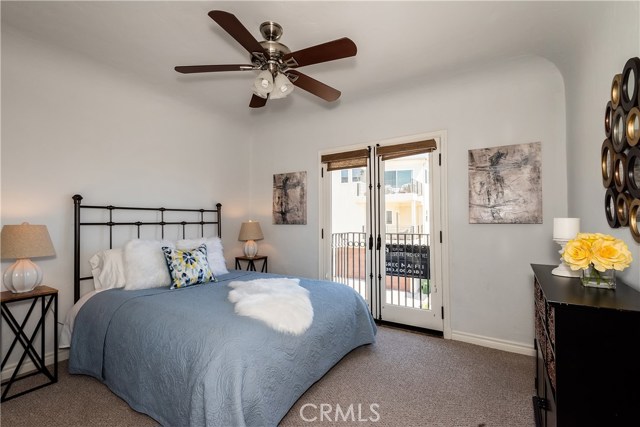 205 40th Street, Manhattan Beach, California 90266, 2 Bedrooms Bedrooms, ,1 BathroomBathrooms,Residential,Sold,40th,SB20076163