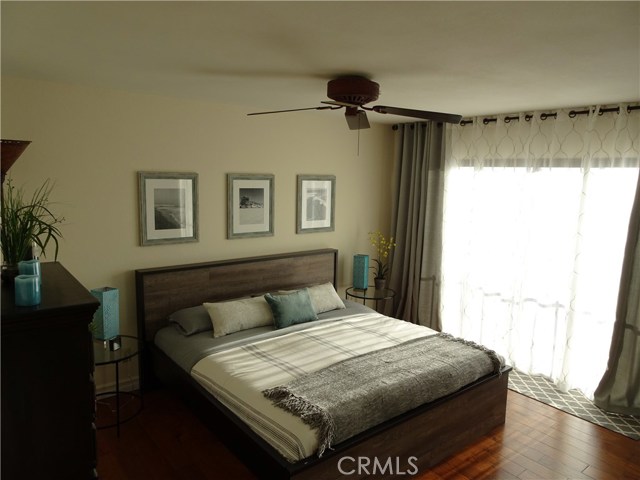 831 6th Street, Hermosa Beach, California 90254, 2 Bedrooms Bedrooms, ,1 BathroomBathrooms,Residential,Sold,6th,OC20129630