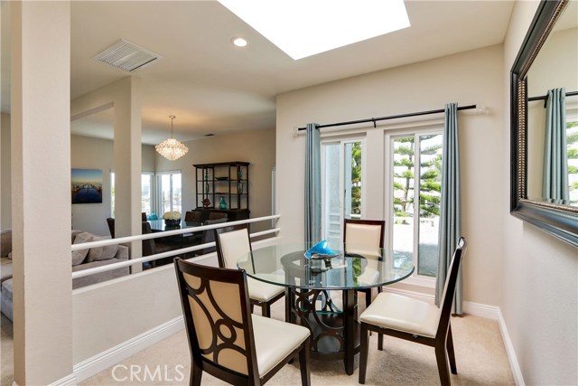 712 Beryl Street, Redondo Beach, California 90277, 4 Bedrooms Bedrooms, ,2 BathroomsBathrooms,Residential,Sold,Beryl,SB18099904