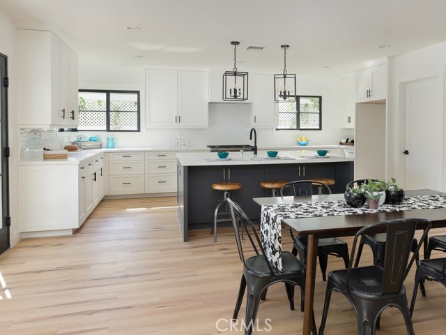 513 Avenue F, Redondo Beach, California 90277, 4 Bedrooms Bedrooms, ,1 BathroomBathrooms,Residential,Sold,Avenue F,SB20151396