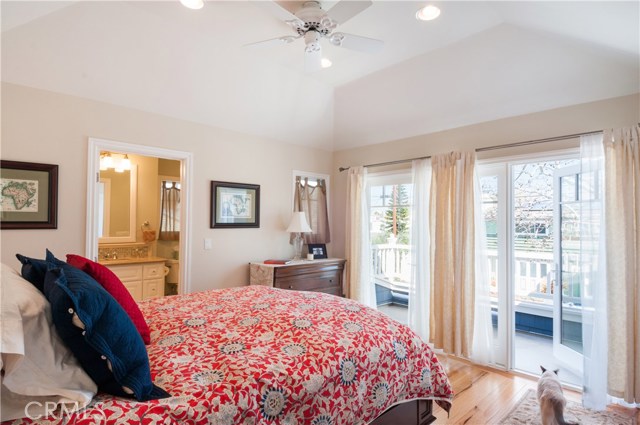 872 27th Street, Manhattan Beach, California 90266, 4 Bedrooms Bedrooms, ,3 BathroomsBathrooms,Residential,Sold,27th,SB20136143