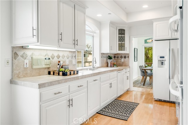 2225 Mathews Avenue, Redondo Beach, California 90278, 3 Bedrooms Bedrooms, ,2 BathroomsBathrooms,Residential,Sold,Mathews,PV21085023