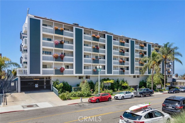 615 Esplanade, Redondo Beach, California 90277, 1 Bedroom Bedrooms, ,1 BathroomBathrooms,Residential,Sold,Esplanade,SB20225203