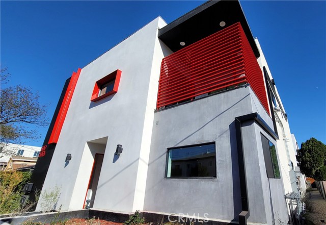  Income Home for Sale in North Hollywood, California