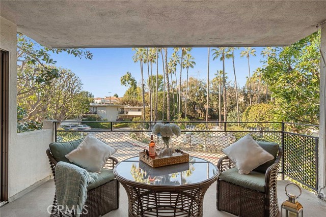1 Bed Home for Sale in Los Angeles, California