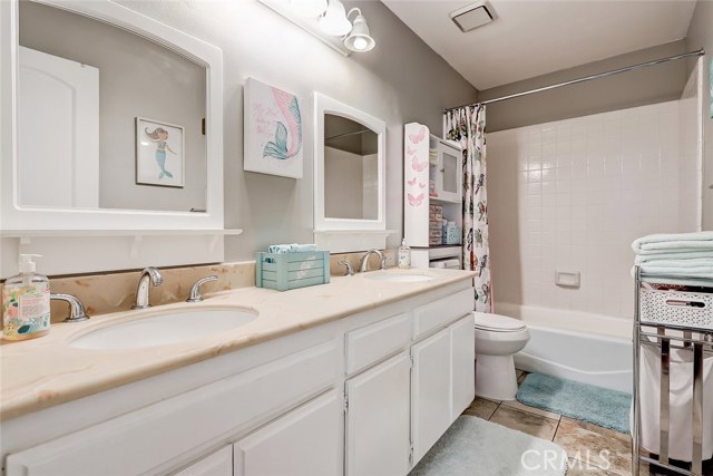 2109 Carnegie Lane, Redondo Beach, California 90278, 3 Bedrooms Bedrooms, ,2 BathroomsBathrooms,Residential,Sold,Carnegie,SB20134377