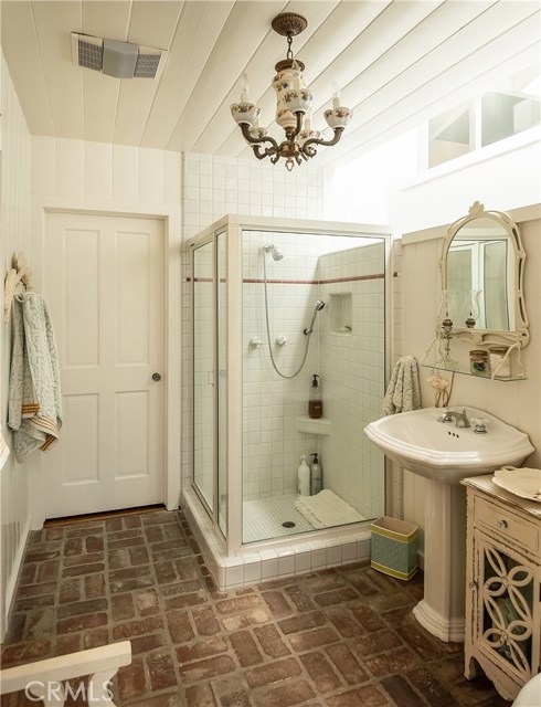 659 18th Street, Manhattan Beach, California 90266, 4 Bedrooms Bedrooms, ,3 BathroomsBathrooms,Residential,Sold,18th,SB19269469