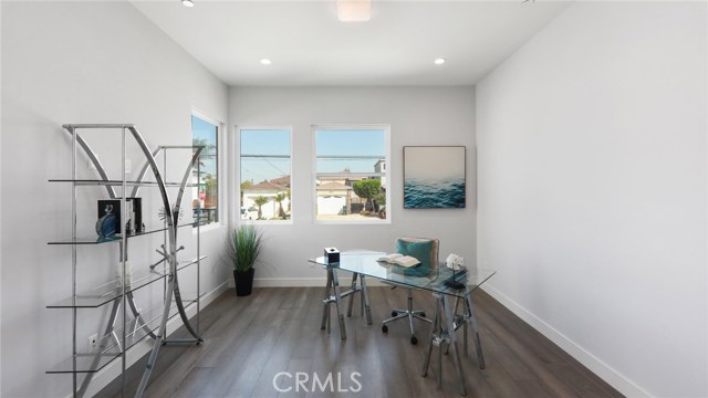 1700 Carlson Ln, Redondo Beach, California 90278, 3 Bedrooms Bedrooms, ,3 BathroomsBathrooms,Residential,Sold,Carlson Ln,PV20186128