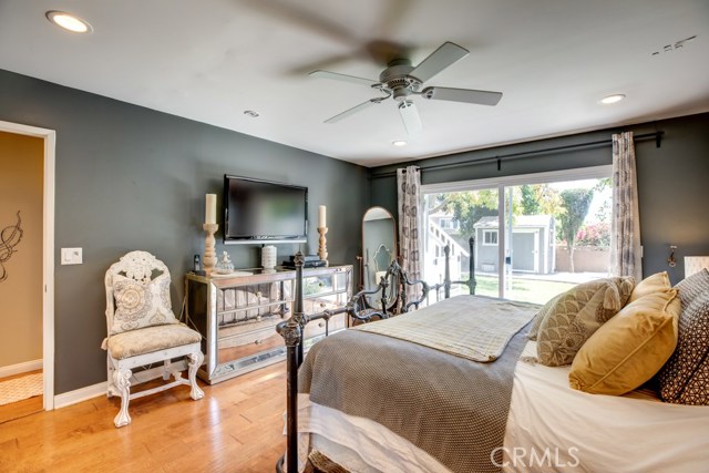 904 Knob Hill Avenue, Redondo Beach, California 90277, 4 Bedrooms Bedrooms, ,2 BathroomsBathrooms,Residential,Sold,Knob Hill,SB20157214