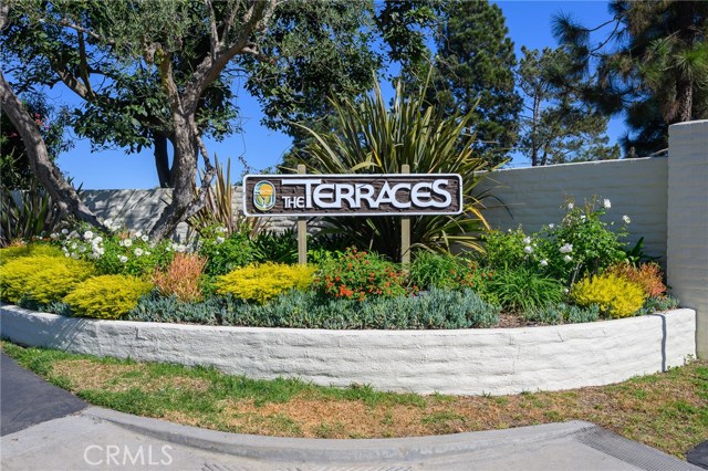 15 Oaktree Lane, Rolling Hills Estates, California 90274, 3 Bedrooms Bedrooms, ,1 BathroomBathrooms,Residential,Sold,Oaktree,PV19262443
