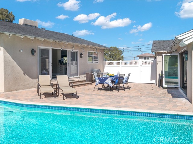 2206 Estribo Drive, Rolling Hills Estates, California 90274, 5 Bedrooms Bedrooms, ,2 BathroomsBathrooms,Residential,Sold,Estribo,PV21112421