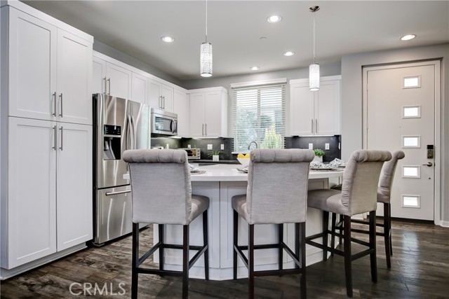 3 Bed Home for Sale in Hawthorne, California