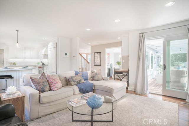 1905 Via Estudillo, Palos Verdes Estates, California 90274, 4 Bedrooms Bedrooms, ,3 BathroomsBathrooms,Residential,Sold,Via Estudillo,SB17093150