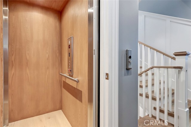 443 23rd Place, Manhattan Beach, California 90266, 3 Bedrooms Bedrooms, ,2 BathroomsBathrooms,Residential,Sold,23rd,SB20175506