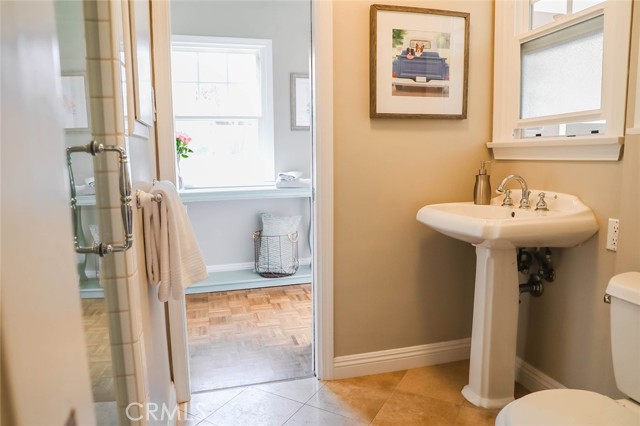 Bathroom 2 off guest room/baby room