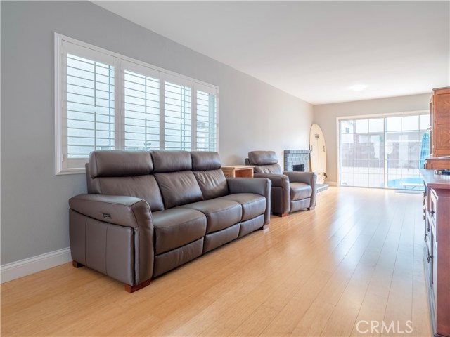 1600 Spreckels Lane, Redondo Beach, California 90278, 3 Bedrooms Bedrooms, ,2 BathroomsBathrooms,Residential,Sold,Spreckels,SB20058479 1600 Spreckels Lane, Redondo Beach, California 90278, 3 Bedrooms Bedrooms, ,2 BathroomsBathrooms,Residential,Sold,Spreckels,SB20058479