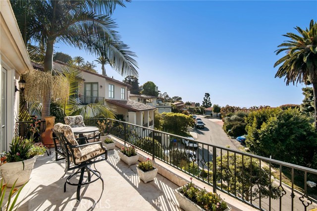 820 Via Somonte, Palos Verdes Estates, California 90274, 4 Bedrooms Bedrooms, ,3 BathroomsBathrooms,Residential,Sold,Via Somonte,SB21058943