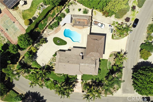Almost 1/2 acre flat sprawling estate