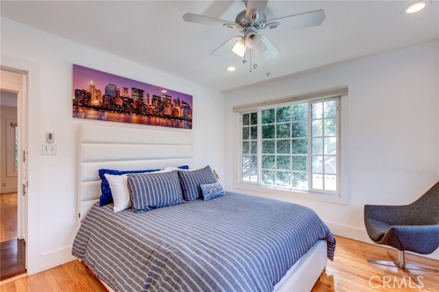 2416 Elm Avenue, Manhattan Beach, California 90266, 4 Bedrooms Bedrooms, ,2 BathroomsBathrooms,Residential,Sold,Elm,SB19275935