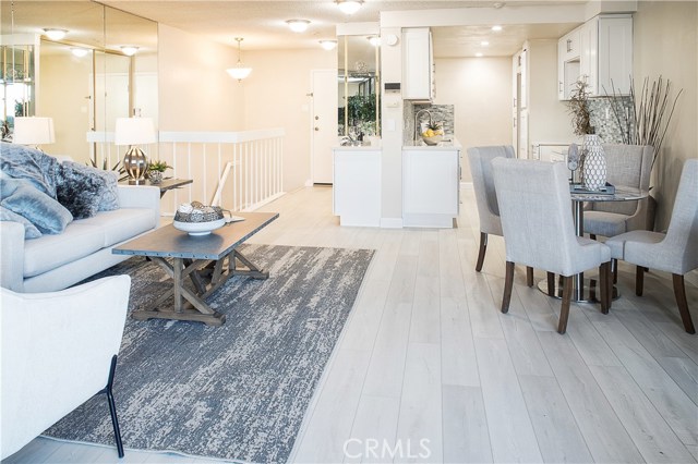 531 Esplanade, Redondo Beach, California 90277, 2 Bedrooms Bedrooms, ,2 BathroomsBathrooms,Residential,Sold,Esplanade,SW20187522