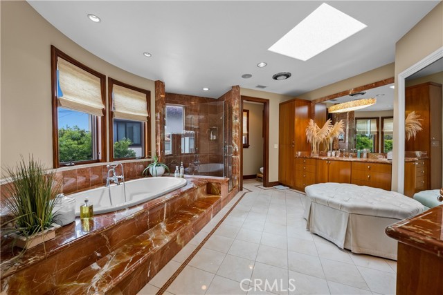 583 35th Street, Manhattan Beach, California 90266, 4 Bedrooms Bedrooms, ,1 BathroomBathrooms,Residential,Sold,35th,SB21141914