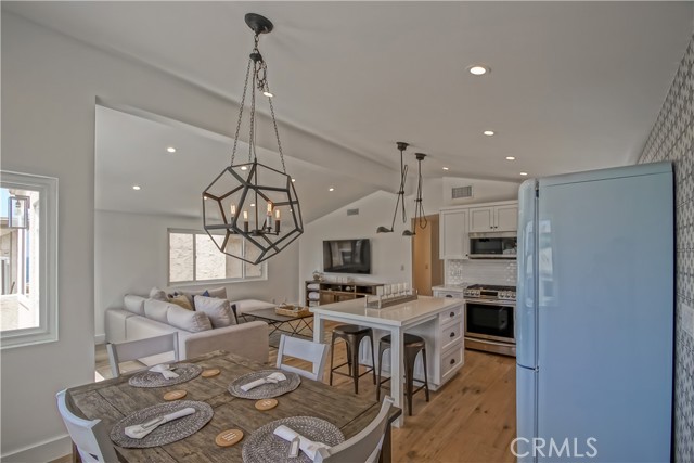 129 38th Street, Manhattan Beach, California 90266, 6 Bedrooms Bedrooms, ,6 BathroomsBathrooms,Residential,Sold,38th,SB21024072
