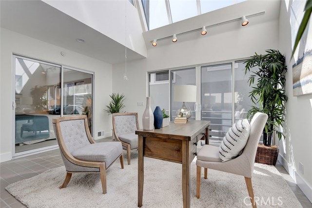 323 29th Street, Manhattan Beach, California 90266, 4 Bedrooms Bedrooms, ,3 BathroomsBathrooms,Residential,Sold,29th,SB19246067