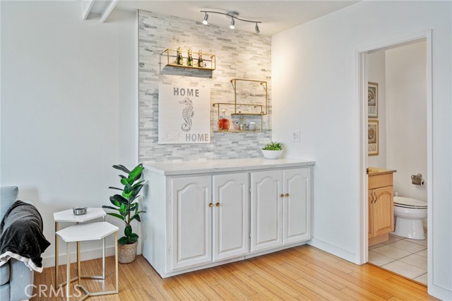 1108 Camino Real, Redondo Beach, California 90277, 3 Bedrooms Bedrooms, ,1 BathroomBathrooms,Residential,Sold,Camino Real,SB21068588