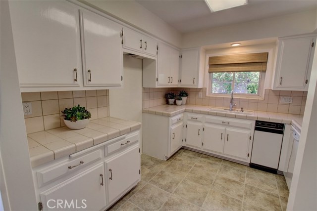 Immaculate kitchen