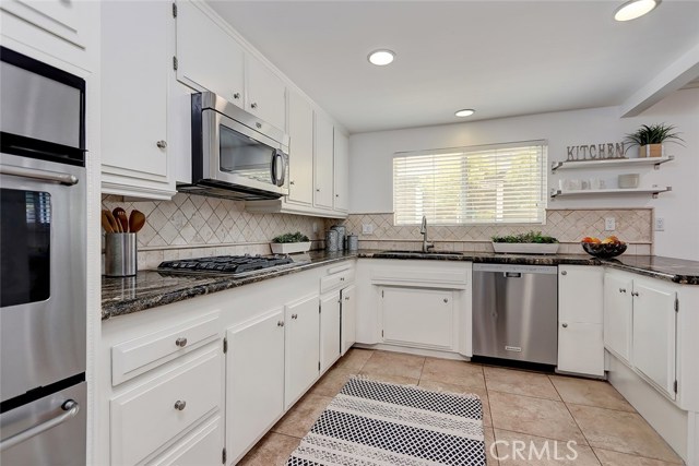 2913 Pacific Avenue, Manhattan Beach, California 90266, 3 Bedrooms Bedrooms, ,2 BathroomsBathrooms,Residential,Sold,Pacific,SB20150592