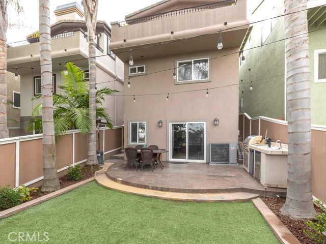 1624 Wollacott Street, Redondo Beach, California 90278, 4 Bedrooms Bedrooms, ,4 BathroomsBathrooms,Residential,Sold,Wollacott,PV19039435